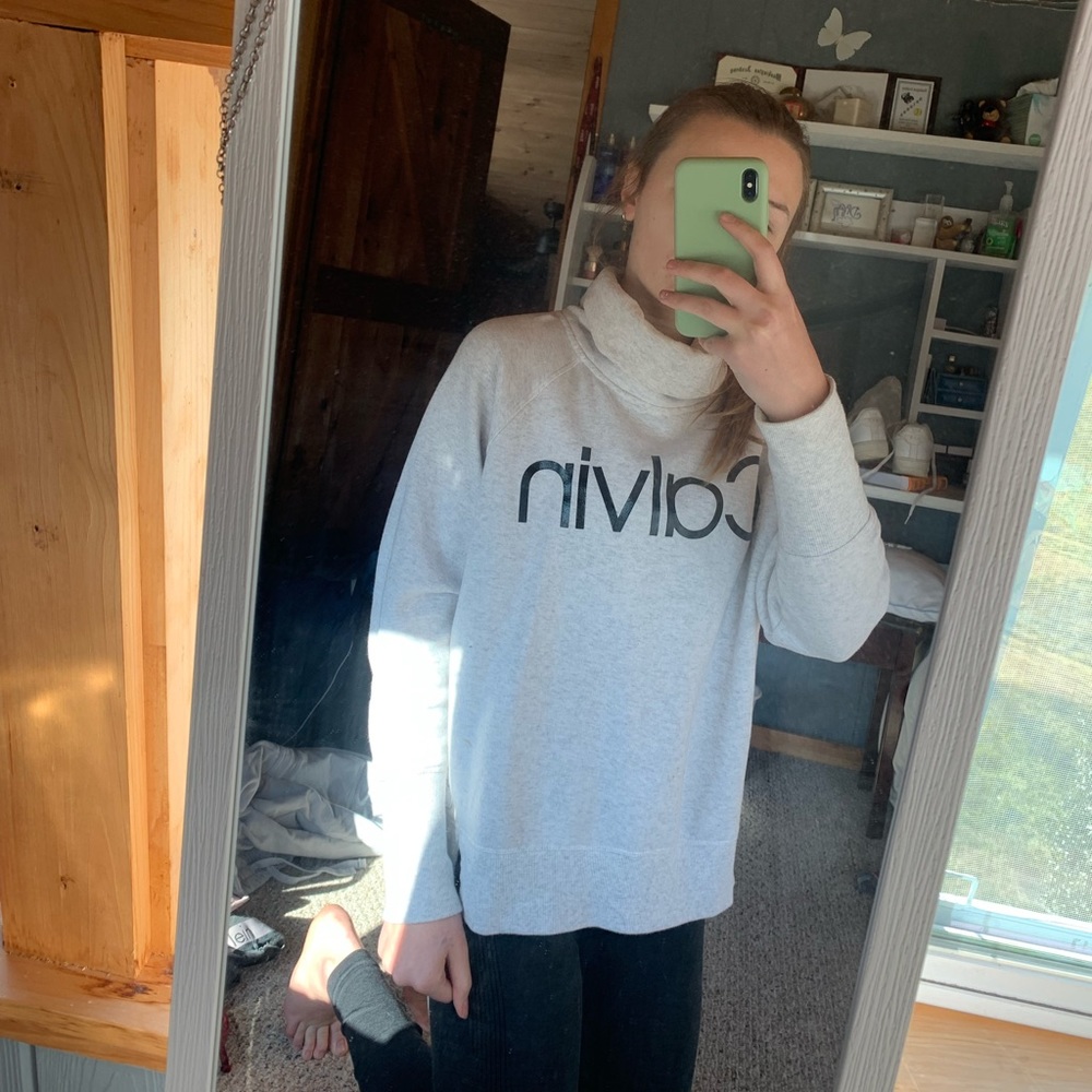 Calvin Klein scoop neck sweatshirt, worn once like new condition!